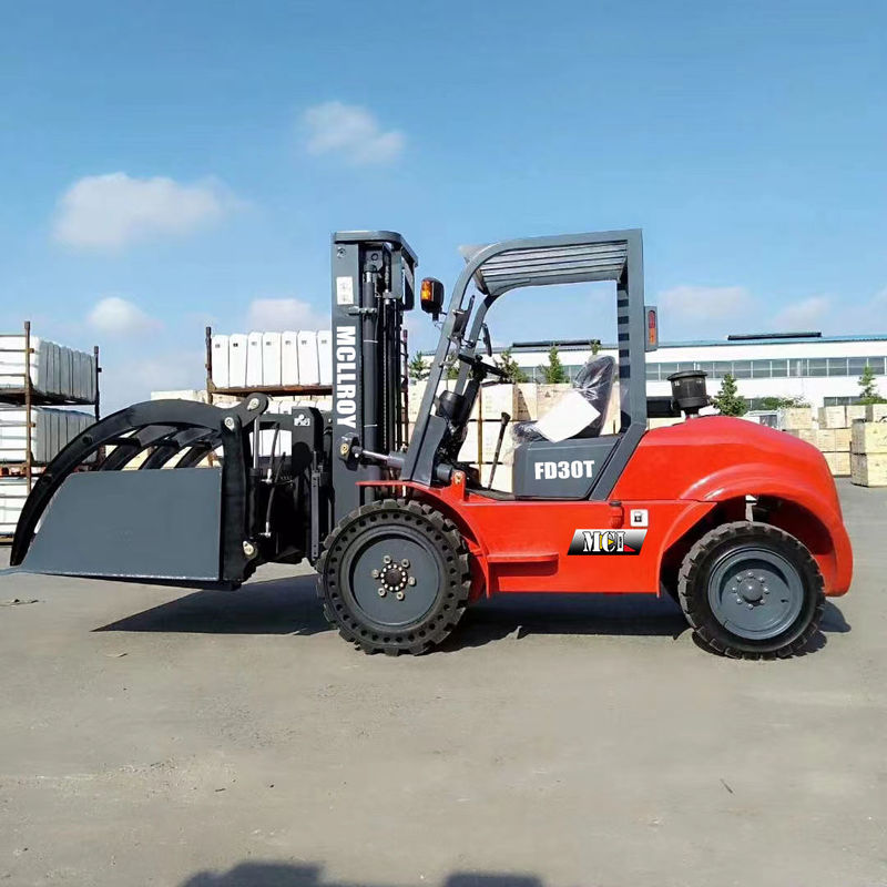 Reliable All-Terrain Forklift Truck For Facilitates The Movement Of Goods From One Location To Another