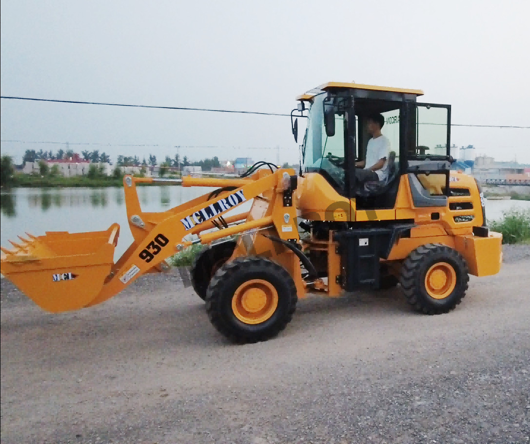 Hydraulic  Compact Wheel Loader Max.Dump Clearance 3200 mM